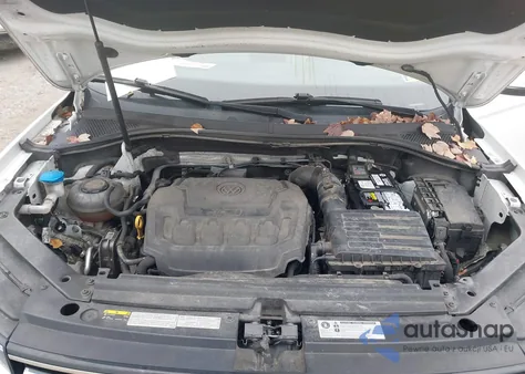 2018 Volkswagen Tiguan 2.0T Se/2.0T Sel z USA, uszkodzony, nr VIN 3VV2B7AX5JM067961